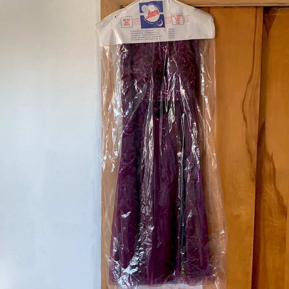 Aria Couture Prom 2 pc Prom  (Berry color)